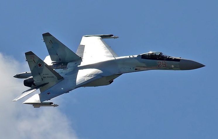 SU-35S Defies the Laws of Physics!