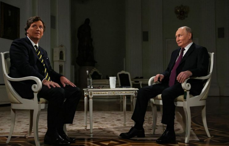 Histórica entrevista de Tucker Carlson a Vladímir Putin: transcripción en texto más video con audio en castellano
