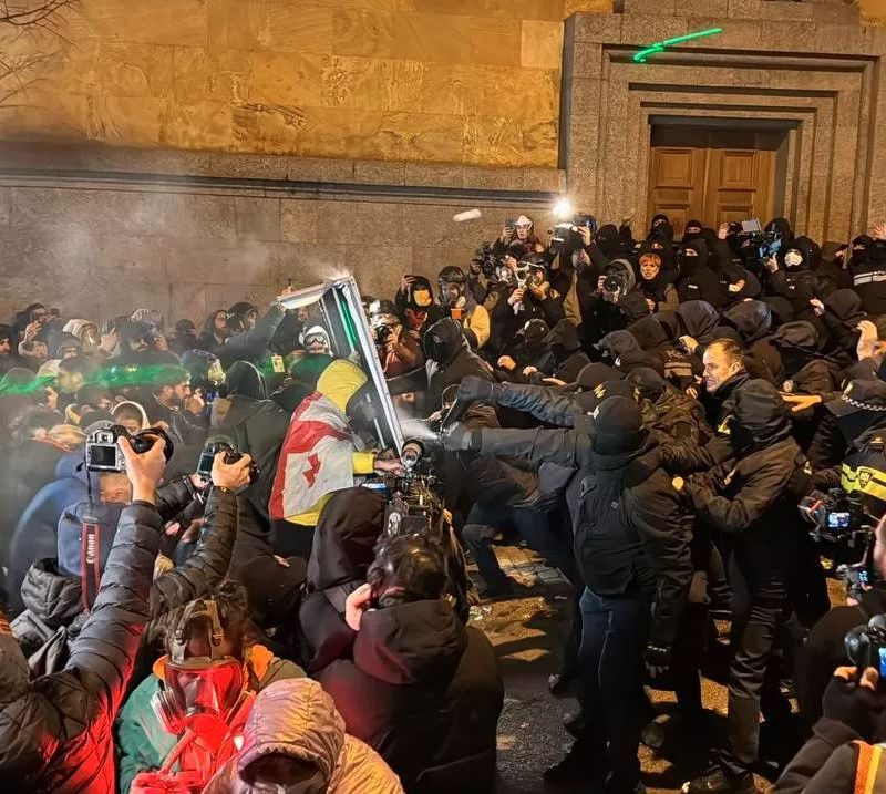 The Irish and Georgian protests – A comparison of reactions