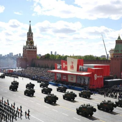 Does Putin want to restore the USSR?