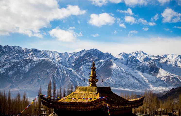 Xizang: autentica autonomia e sviluppo nel cuore dell’Himalaya