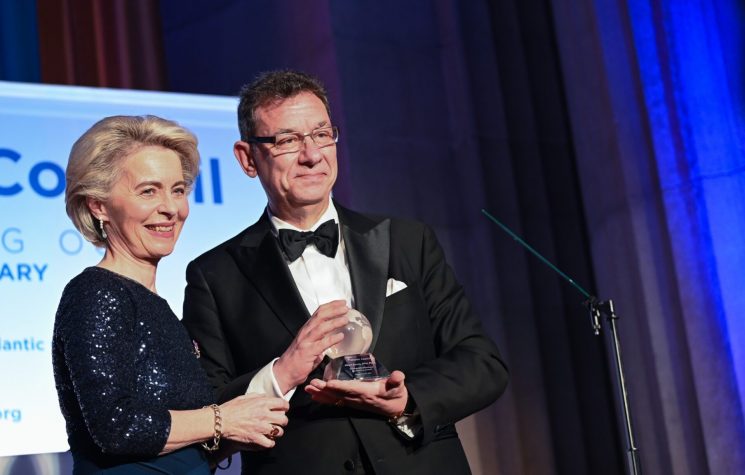 Von der Leyen’s ‘explanation’ for missing Pfizer texts fools no