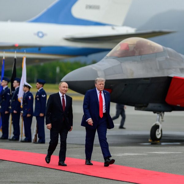 Alaska meeting is a milestone of the decline of NATO and EU