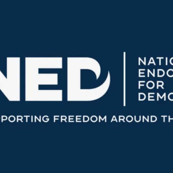 Dalla “promozione della democrazia” al cambio di regime: come NED e IRI operano in Nepal, Laos e altri paesi