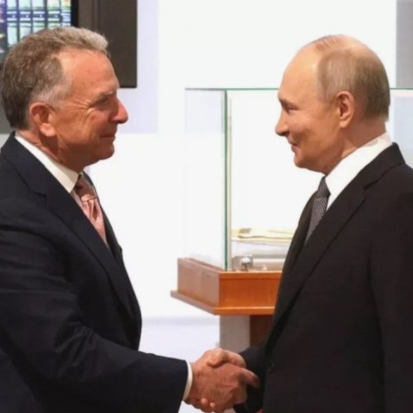 Segunda fase del ‘cebo y cambio’. Charlando en Moscú