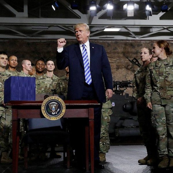 Venezuela: tutte le violazioni del diritto internazionale e costituzionale USA perpetrate da Donald Trump