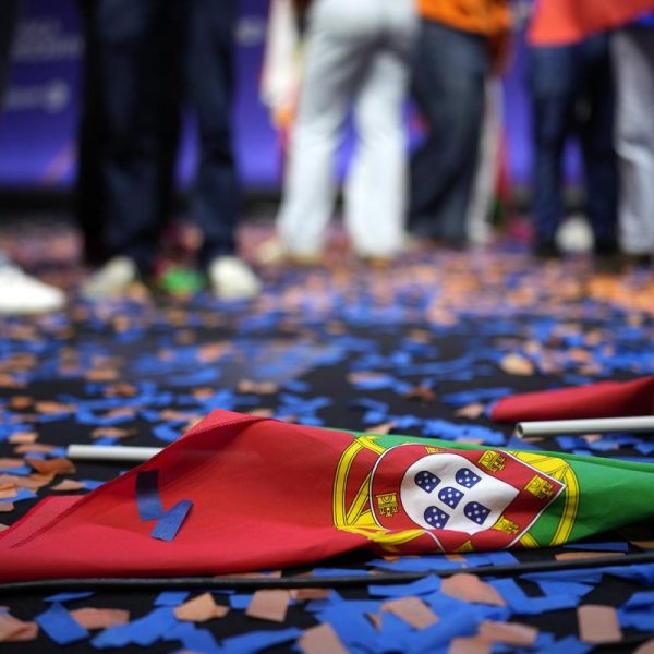 A noite dos bisnetos de Salazar