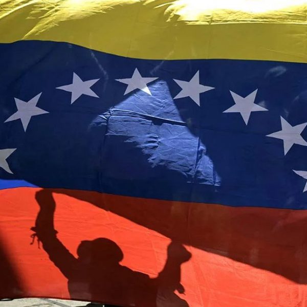 Trump no gobierna Venezuela: análisis de una agresión imperial en fracaso estrategico