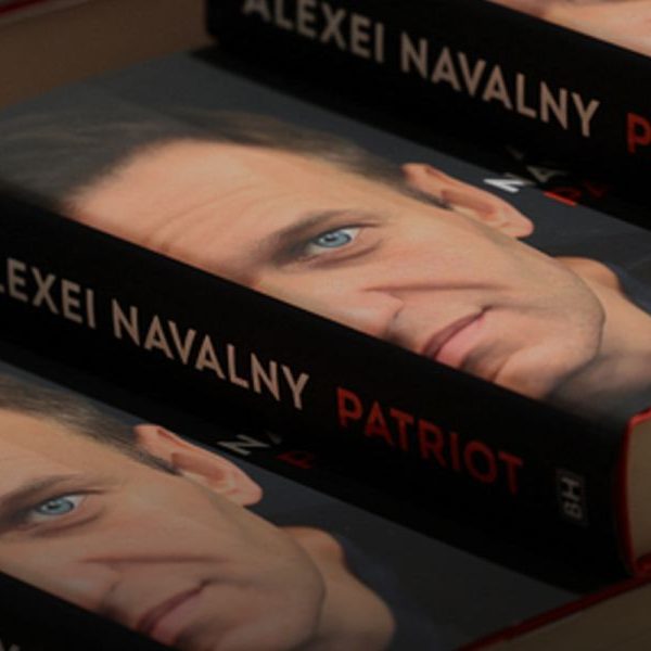 Bond is back. How the British press are still in love with Russian movie scripts