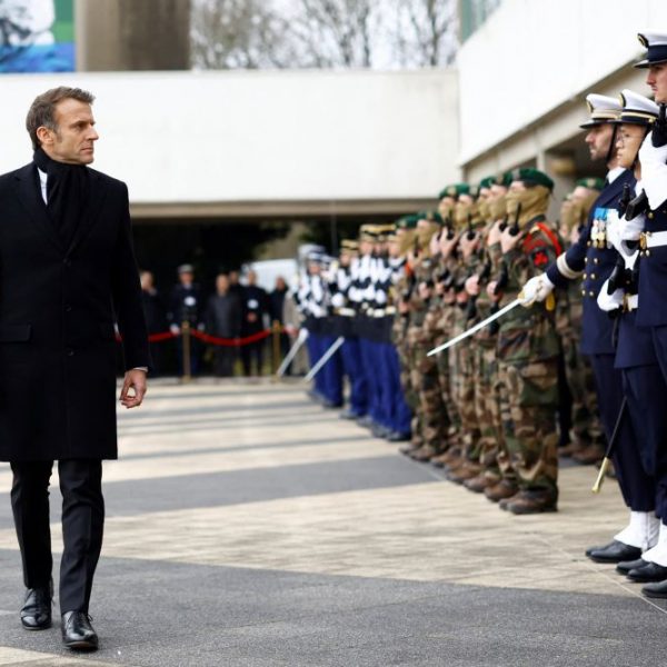 Macron’s aircraft carrier and warplanes to the Persian Gulf is a dangerous vanity project