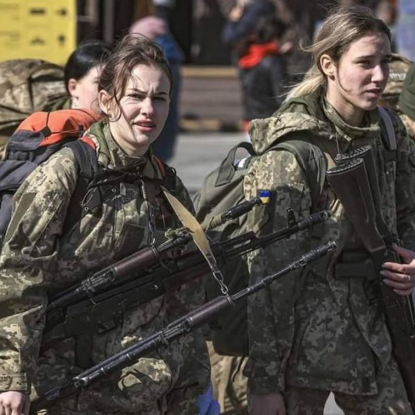 Ukraine preparing women for guerrilla warfare