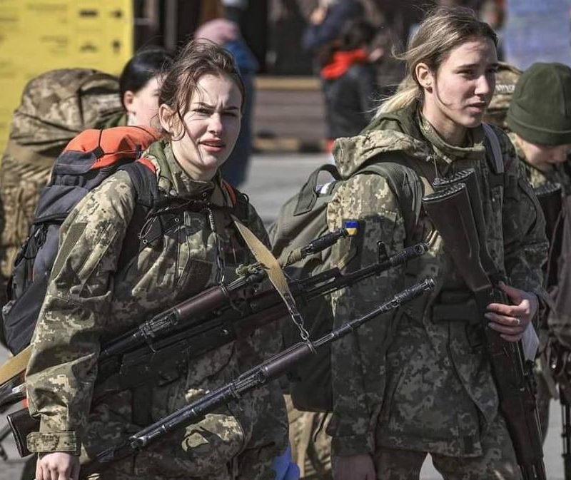 Ukraine preparing women for guerrilla warfare